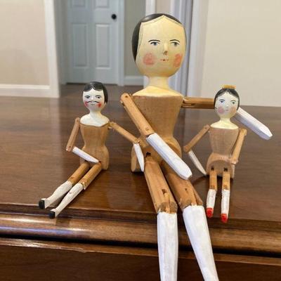 Fred Laughon wood-carved jointed dolls, signed by artist (photo 1)