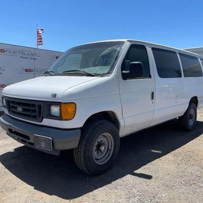 #380 • 2007 Ford Econoline Wagon
