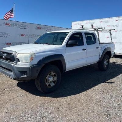 #230 • 2015 Toyota Tacoma Pickup Truck
