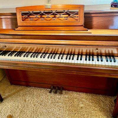 1960s Wurlitzer spinet in great condition with an awesome sound! 