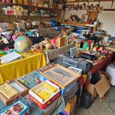 Estate sale photo