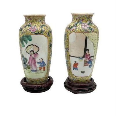 Lot 452  
Vintage Chinese Decorative Scenic Porcelain Vases (2ct)