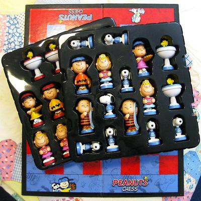 Peanuts Chess Set