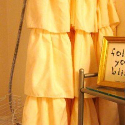 Very Nice Quality Shower Curtain with Matching Hooks