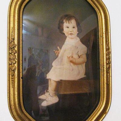 Antique Oval Bubble Glass Wood Frame / Seated Child Photo