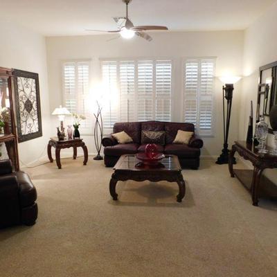 Look how this entry room presents as you walk in! Fabulous!