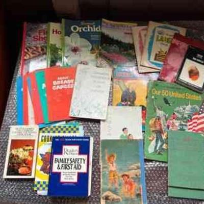 PPE145- Various Vintage Cook Books, English & Japanese Children’s Books & Health Booklets