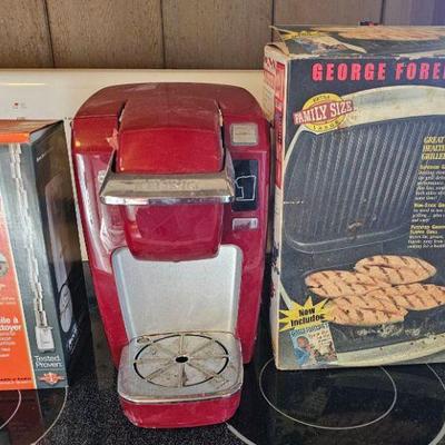 PPE065 George Forman Grill, Proctor Silex Can Opener and Keurig Coffee Maker 