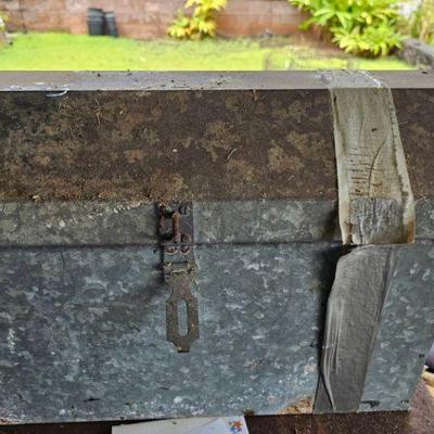 PPE171-Vintage Galvanized Steel Toolbox W/removable Metal Tray And Mystery Lot Of Tools 