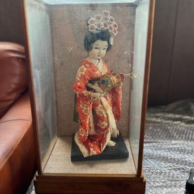 PPE135- Vintage Japanese Doll In Display Case