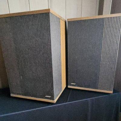 PPE018 - Pair of Bose 501 Series IV Speakers
