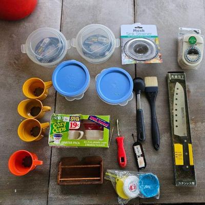 PPE158-Lot Of Miscellaneous Kitchen Items, Tupperware, Solo Cup Holders, Etc.