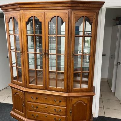 Thomasville Display Dining Cabinet in Oak