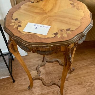 Floral inlayed round table