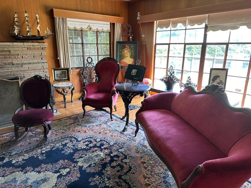 CLASSIC VALLEJO ESTATE SALE