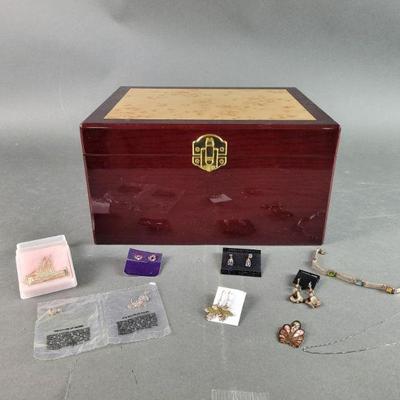 Lot 426 | Funeral Box & Sterling Silver Jewelry