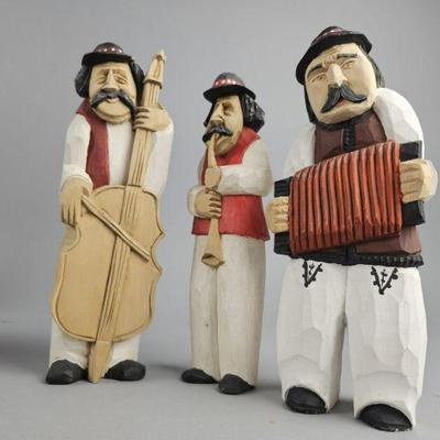 Lot 309 | Vintage Hand Carved Folk Art Band