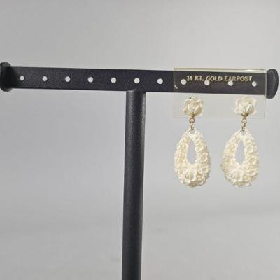 Lot 344 | Vintage 14k Gold Earpost Earrings