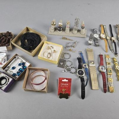 Lot 355 | Vintage Ladies Fashion Watches & Jewelry