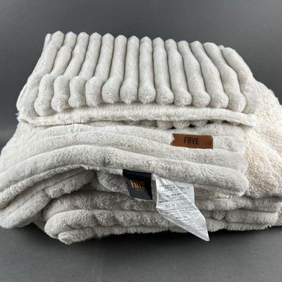 Lot 440 | Large Frye Blanket and Pillow Sham
