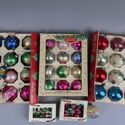 Lot 219 | Vintage Shiny Brite & Coby Ornaments