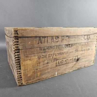 Lot 159 | Vintage Atlas Powder Co Crate