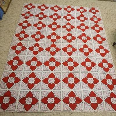 1181	ANTIQUE HAND STITCHED QUILT, HEARTS, APPROXIMATELY 88 IN X 9 IN
