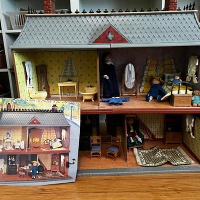 Vintage Doll House