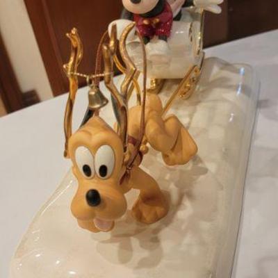 Lenox Disney showcase collection Mickey's snowy Romance $125