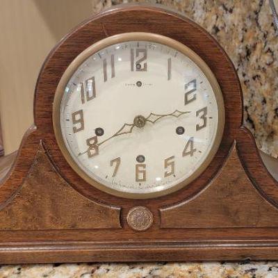 New Haven chime mantel clock $150