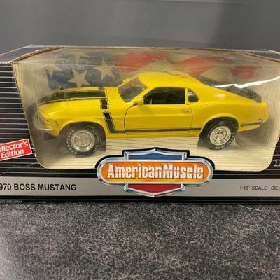 ERTL 1/18 1970 BOSS MUSTANG