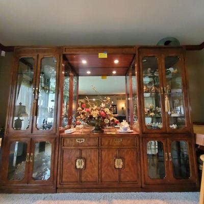 THOMASVILLE ‘MYSTIQUE’ ASIAN CHINOISERE CURIO 3 SECTIONS W. LIGHTS $800.00
