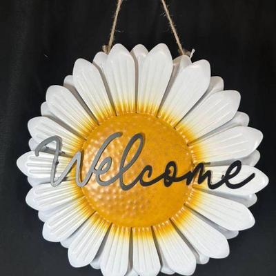 HANGING WELCOME DAISY