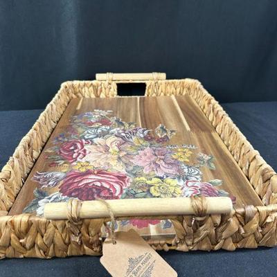 LARGE WICKER FLORAL TRAY