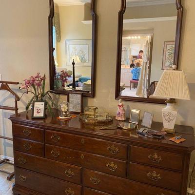 Dresser, Mahogany trimmed mirrors
