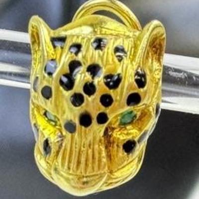 Single 14k Gold Leopard Earring

Measures about .5 inches. 