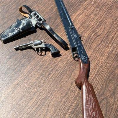 Daisey B-B Gun Model No. 25 * Cap Gun “Six-Shooter” * Holster
