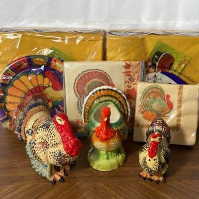Made In Japan Large Ceramic Salt & Pepper Shakers * Norcrest Ceramic Turkey * Paper Products
