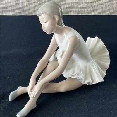 Lladro Ballerina Figurine * NAO Handmade In Spain

