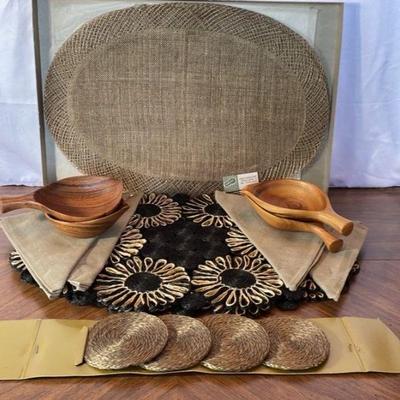 New In Package CalHawaii Hemp Placemats * Coasters * Napkins Set * Wooden Bowls
