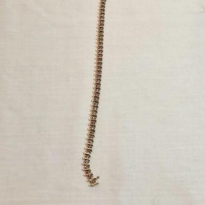 https://www.auctionninja.com/stress-free-estate-services-llc/sales/details/gold-jewelry-coins-antiques-toys-art-collectibles-fishing-lure...