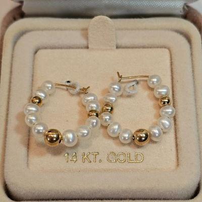 https://www.auctionninja.com/stress-free-estate-services-llc/sales/details/gold-jewelry-coins-antiques-toys-art-collectibles-fishing-lure...