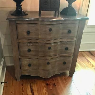 Schnardi chest of drawers $440
334 X 19 X 32