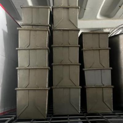 Bread pans