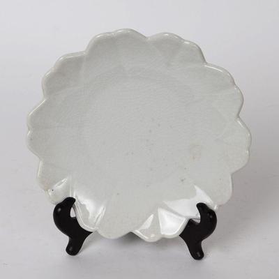 Chinese White Crackle Glazed Porcelain Plate