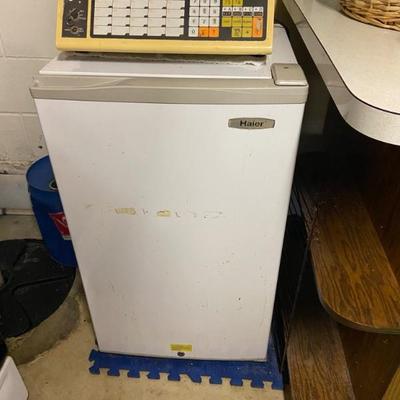 Small freezer - commercial style scale