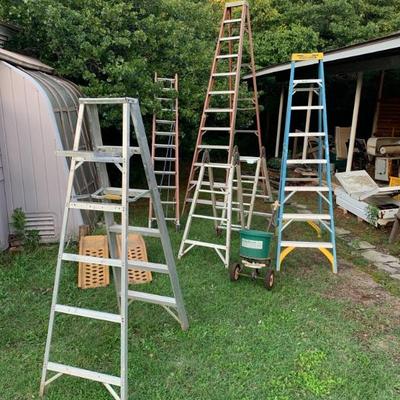 Yard sale photo in Oklahoma City, OK