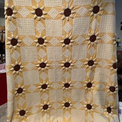 Early sunflower quilt 