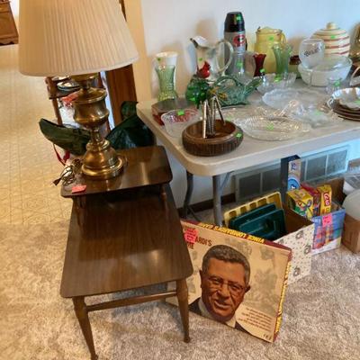 Step table, Vince Lombardi game & decor