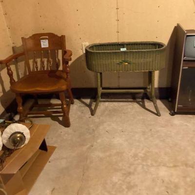 Very nice wicker fernery